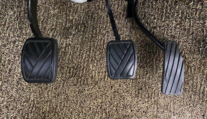 2017 Maruti Wagon R 1.0 VXI+, Petrol, Manual, 88,391 km, Pedals