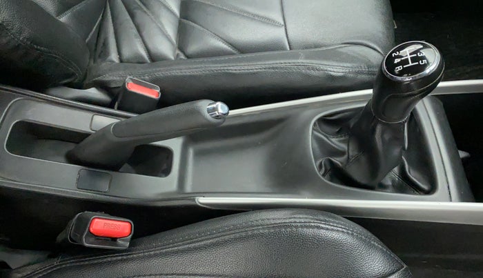 2017 Maruti Baleno DELTA PETROL 1.2, Petrol, Manual, 39,860 km, Gear Lever