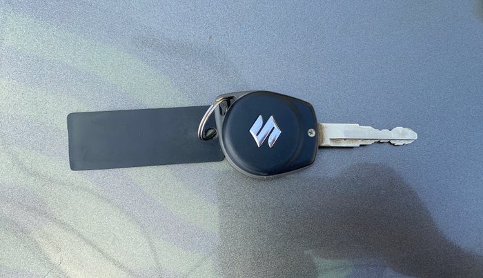 2019 Maruti Dzire VXI, Petrol, Manual, 4,242 km, Key Close Up
