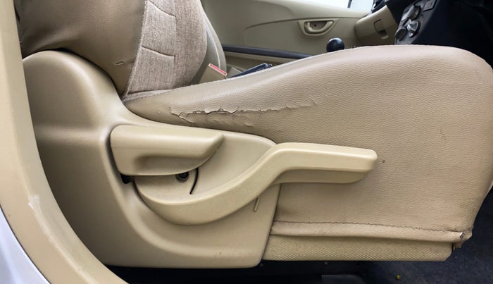 2013 Honda Brio S MT, Petrol, Manual, 43,892 km, Driver Side Adjustment Panel