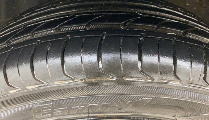 2013 Honda Brio S MT, Petrol, Manual, 43,892 km, Left Front Tyre Tread