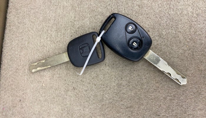 2013 Honda Brio S MT, Petrol, Manual, 43,892 km, Key Close Up