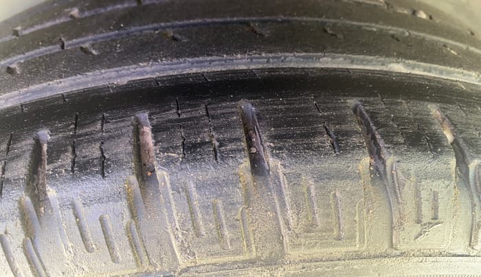 2017 Jeep Compass LIMITED 1.4 PETROL AT, Petrol, Automatic, 99,903 km, Right Rear Tyre Tread