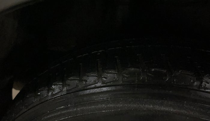 2017 Honda Jazz 1.2L I-VTEC V, Petrol, Manual, 16,261 km, Right Rear Tyre Tread