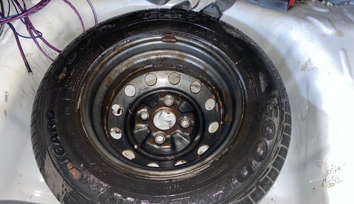 2015 Hyundai Eon ERA +, Petrol, Manual, 25,241 km, Spare Tyre