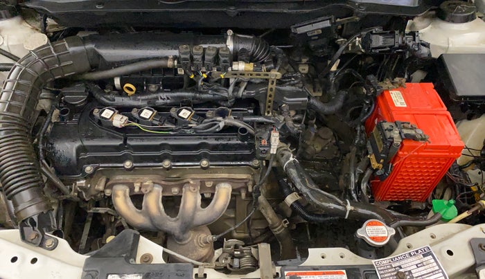 2017 Maruti Dzire LXI, CNG, Manual, 78,941 km, Engine View