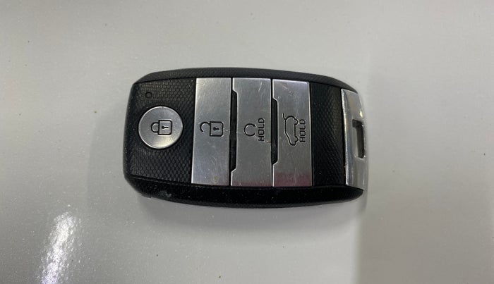 2020 KIA SONET GTX PLUS 1.0 IMT, Petrol, Manual, 76,434 km, Key Close Up