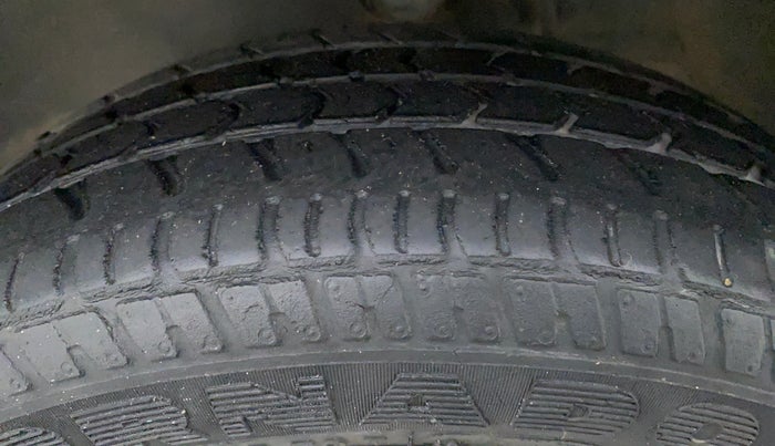 2018 Maruti Alto K10 VXI (O) AMT, Petrol, Automatic, 18,793 km, Left Front Tyre Tread