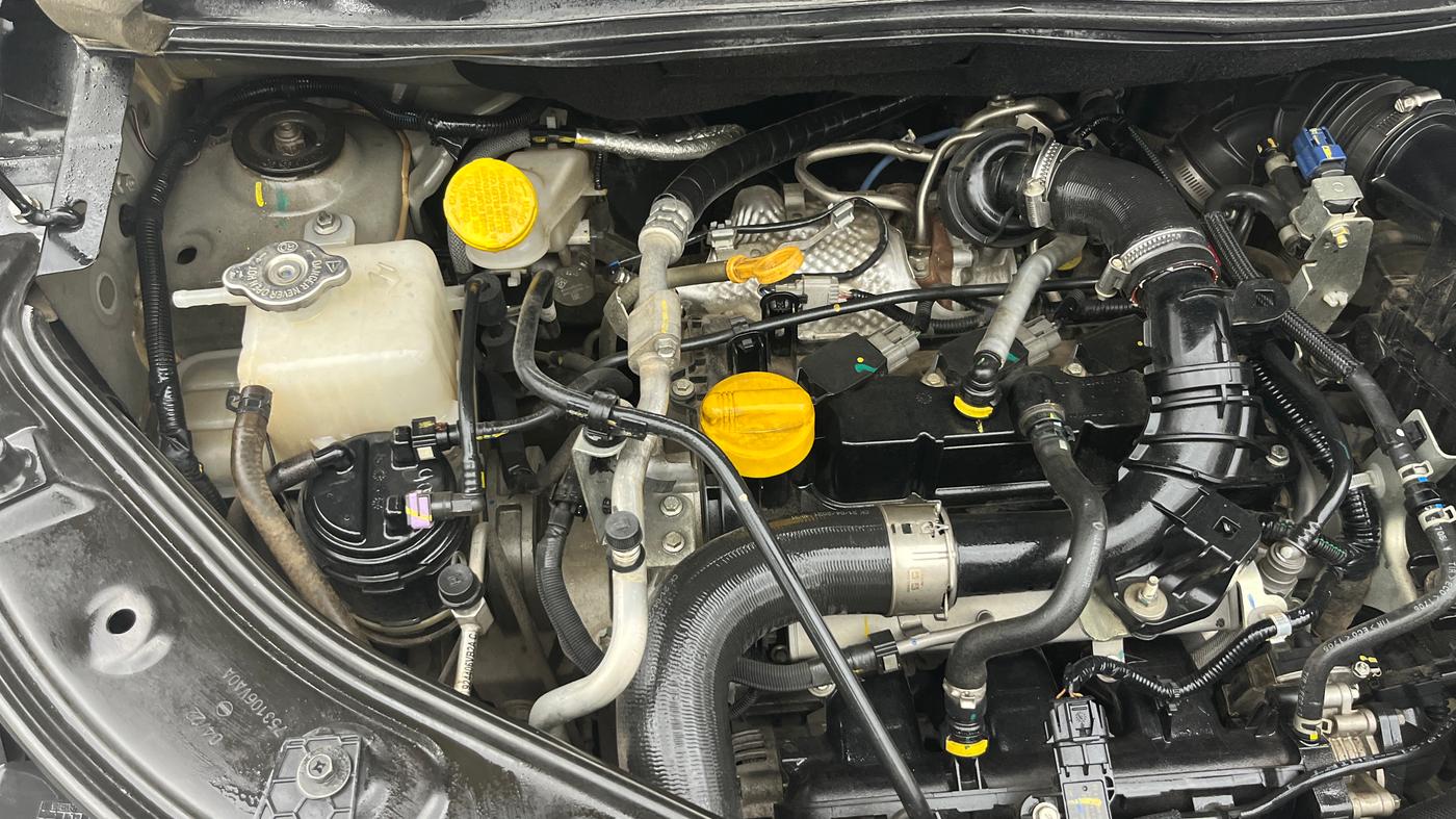 2022 Nissan MAGNITE XV PREMIUM TURBO CVT, Petrol, Automatic, 42,756 km, Engine View - Right