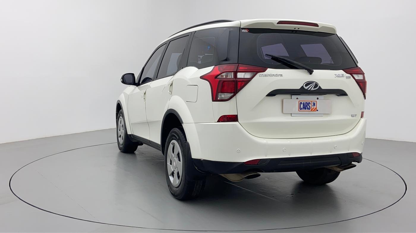 2018 Mahindra XUV500 W7 FWD, Diesel, Manual, 39,584 km, Left Back Diagonal (45- Degree) View