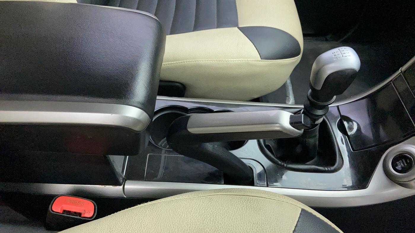 2018 Mahindra XUV500 W7 FWD, Diesel, Manual, 39,584 km, Gear Lever