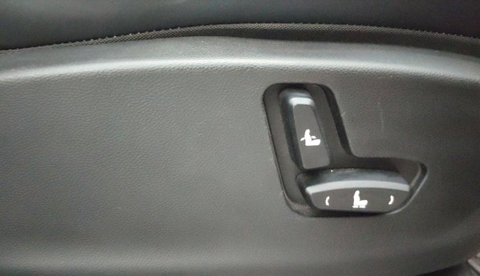 2021 MG HECTOR SHARP HYBRID 1.5 PETROL, Petrol, Manual, 45,105 km, Driver Side Adjustment Panel