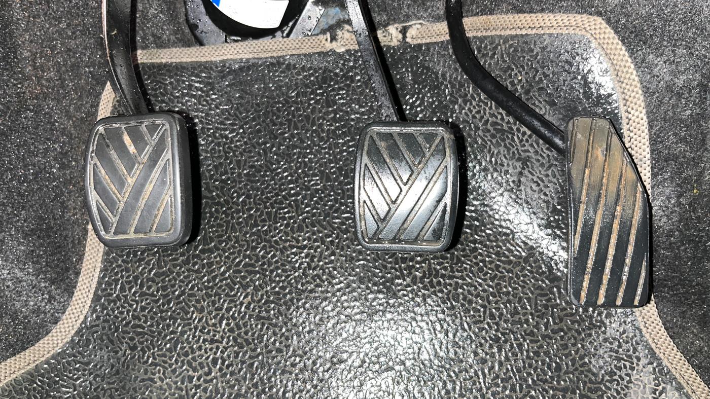 2018 Maruti Wagon R 1.0 VXI+, Petrol, Manual, 23,045 km, Pedals