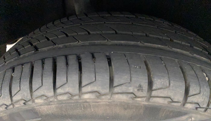 2017 Maruti Baleno RS 1.0 PETROL, Petrol, Manual, 90,908 km, Right Rear Tyre Tread