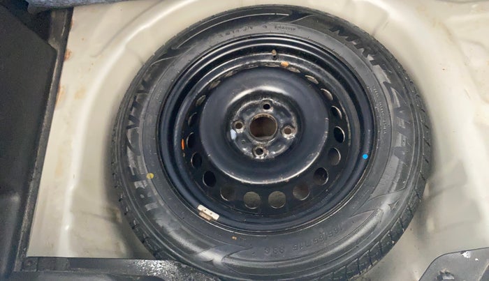 2017 Maruti Baleno DELTA PETROL 1.2, Petrol, Manual, 98,117 km, Spare Tyre