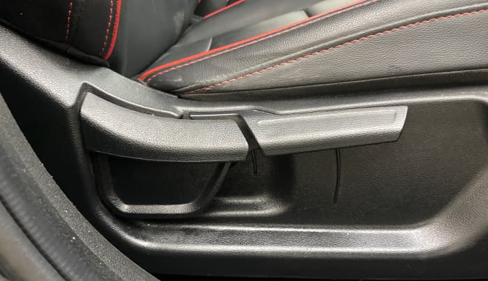 2022 Hyundai NEW I20 N LINE N8 1.0 TURBO GDI IMT, Petrol, Manual, 29,766 km, Driver Side Adjustment Panel