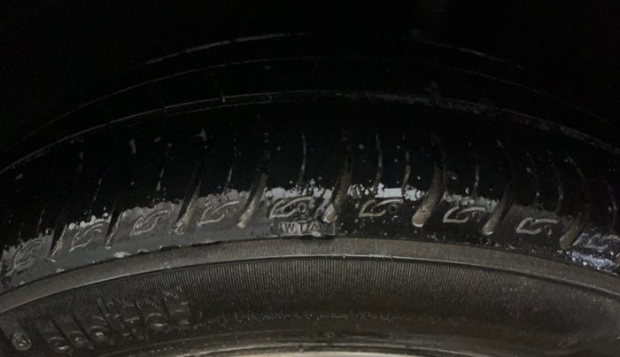 2021 Maruti Baleno ZETA PETROL 1.2, CNG, Manual, 61,943 km, Left Rear Tyre Tread