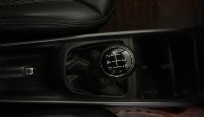 2021 Maruti Baleno ZETA PETROL 1.2, CNG, Manual, 61,943 km, Gear Lever