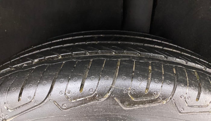 2017 Ford Ecosport TITANIUM 1.5L PETROL, Petrol, Manual, 70,437 km, Left Rear Tyre Tread