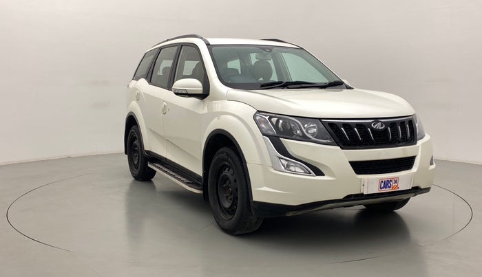 2017 Mahindra XUV500 W6 4X2, Diesel, Manual, 21,818 km, Right Front Diagonal