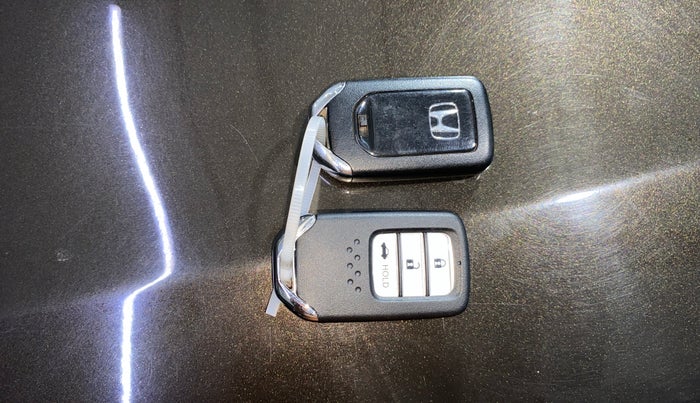 2021 Honda Amaze 1.2L I-VTEC VX, Petrol, Manual, 22,622 km, Key Close Up