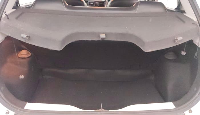 2022 Tata PUNCH CREATIVE  MT, Petrol, Manual, 33,391 km, Boot Inside