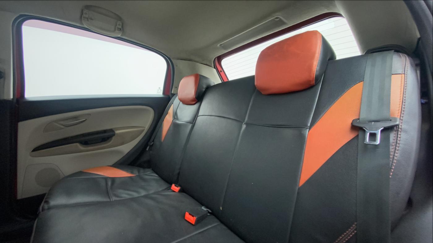 2015 Fiat Punto EVO EMOTION 1.3 MULTIJET, Diesel, Manual, 1,12,267 km, Right Side Rear Door Cabin