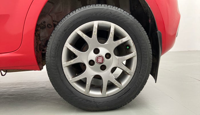 2015 Fiat Punto EVO EMOTION 1.3 MULTIJET, Diesel, Manual, 1,12,267 km, Left Rear Wheel