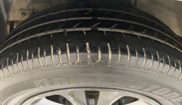 2018 Hyundai Elite i20 ASTA 1.2  CVT, Petrol, Automatic, 70,908 km, Right Rear Tyre Tread