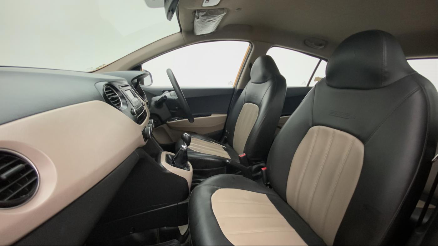 2015 Hyundai Grand i10 SPORTZ 1.2 KAPPA VTVT, Petrol, Manual, 71,963 km, Right Side Front Door Cabin
