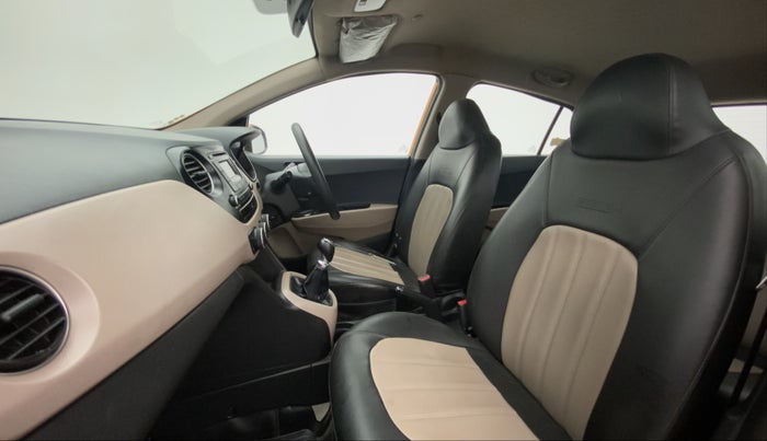 2015 Hyundai Grand i10 SPORTZ 1.2 KAPPA VTVT, Petrol, Manual, 71,963 km, Right Side Front Door Cabin