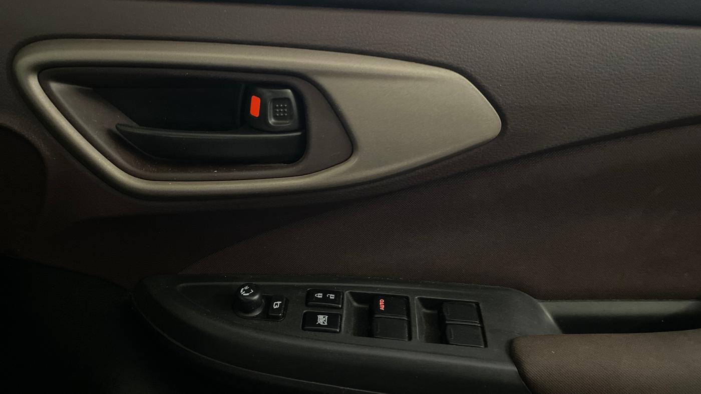 2023 Maruti FRONX DELTA PLUS 1.2MT, Petrol, Manual, 40,909 km, Driver Side Door Panels Control