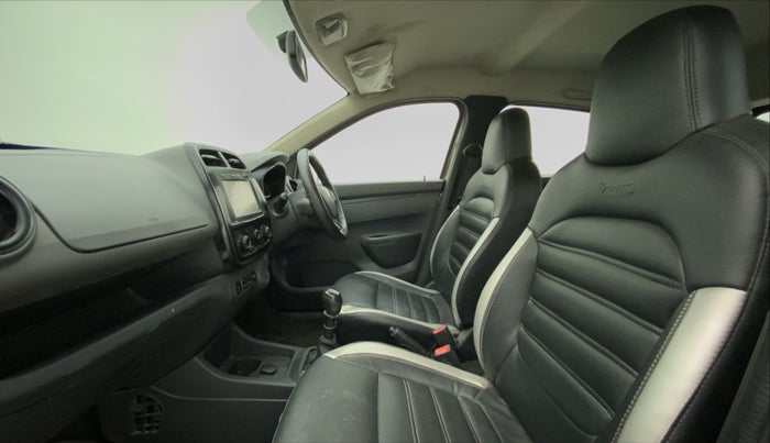 2016 Renault Kwid RXT 0.8 (O), Petrol, Manual, 90,523 km, Right Side Front Door Cabin
