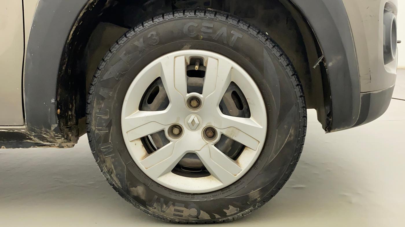 2016 Renault Kwid RXT 0.8 (O), Petrol, Manual, 90,523 km, Right Front Wheel