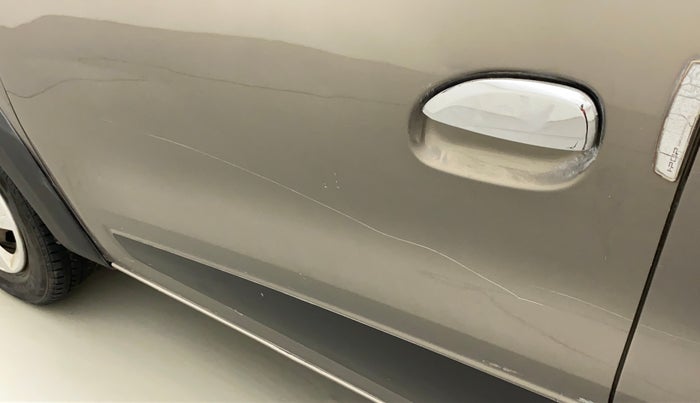 2016 Renault Kwid RXT 0.8 (O), Petrol, Manual, 90,523 km, Front passenger door - Slightly dented