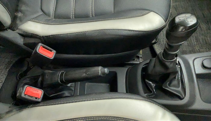 2016 Renault Kwid RXT 0.8 (O), Petrol, Manual, 90,523 km, Gear Lever
