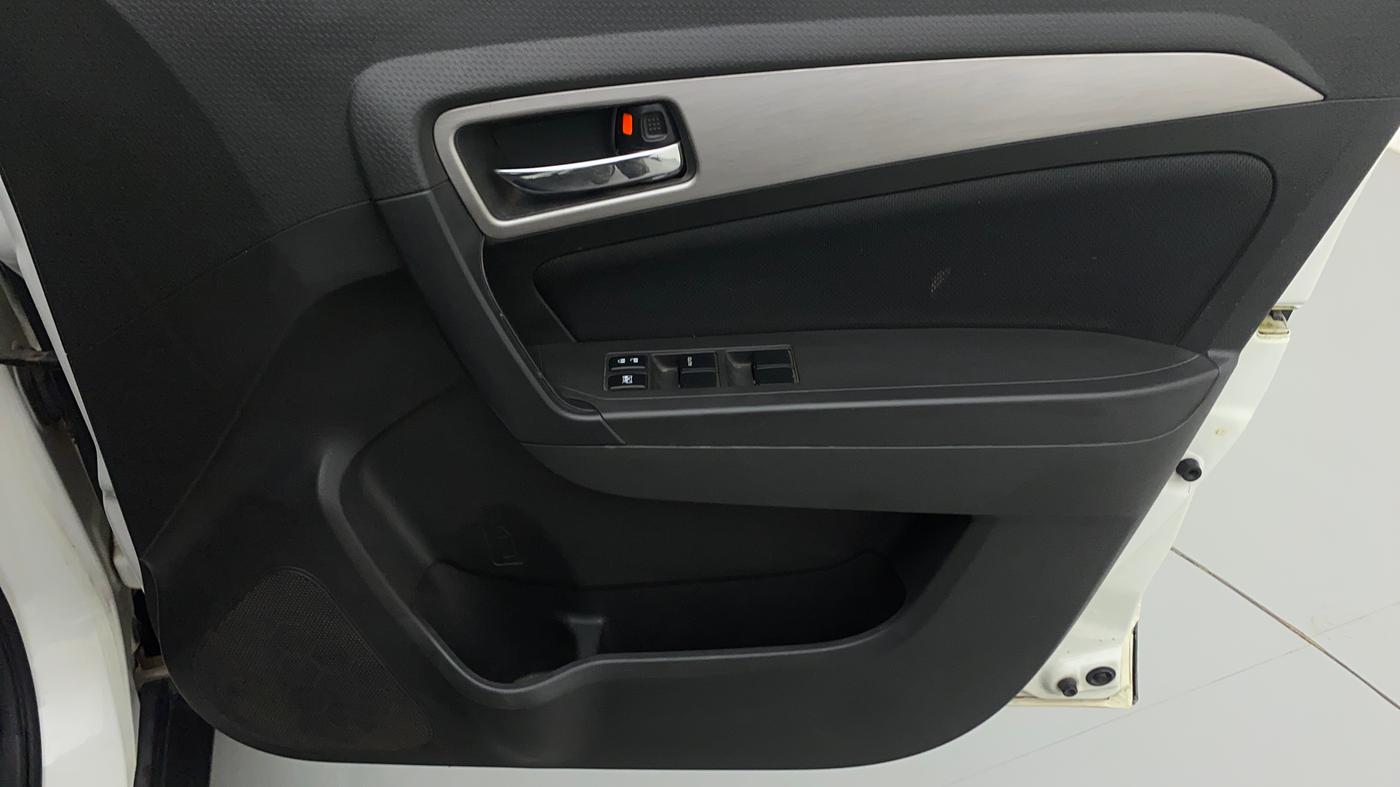 2017 Maruti Vitara Brezza ZDI, Diesel, Manual, 94,876 km, Driver Side Door Panels Control