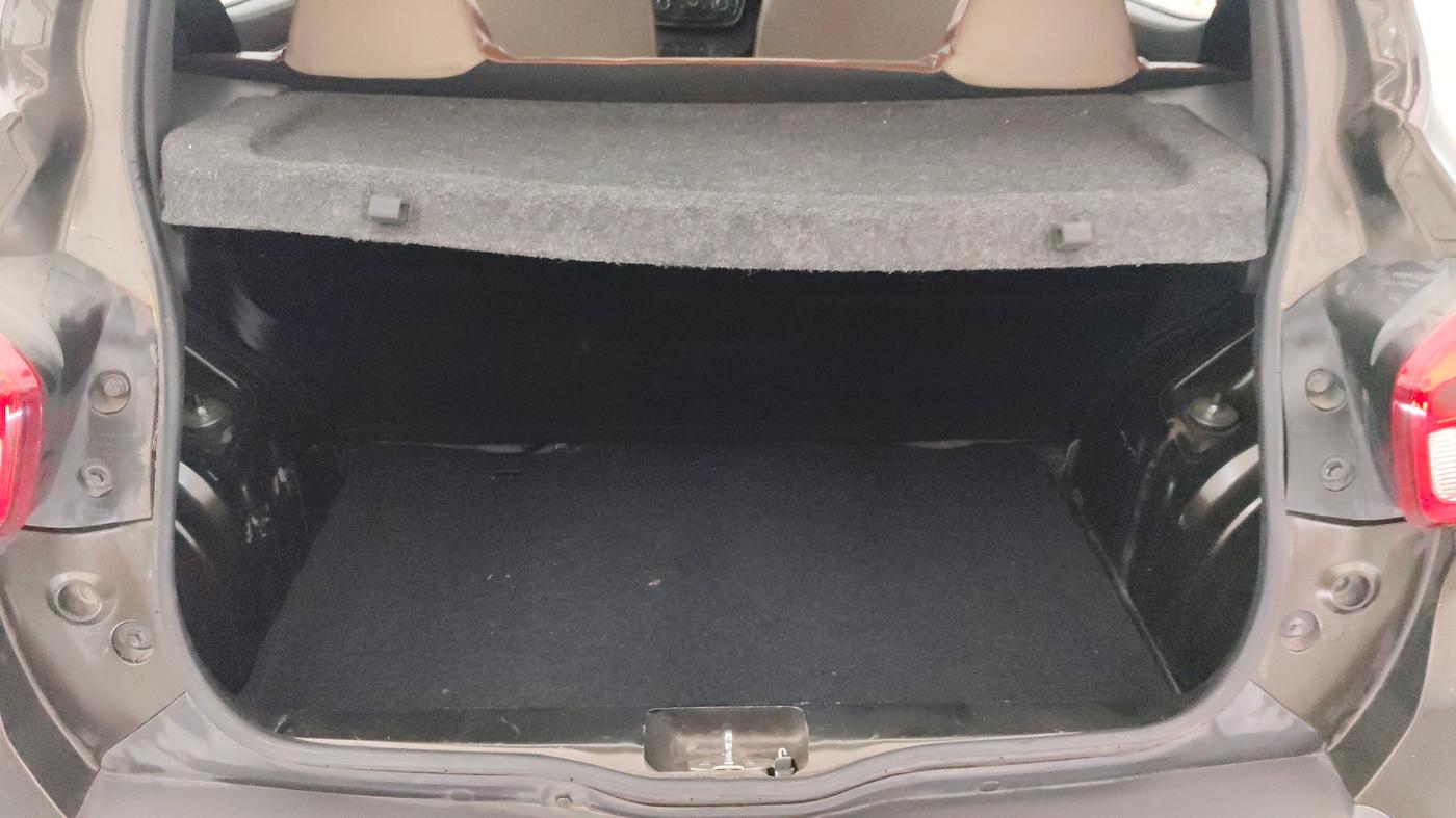 2016 Renault Kwid RXT 1.0, Petrol, Manual, 31,993 km, Boot Inside