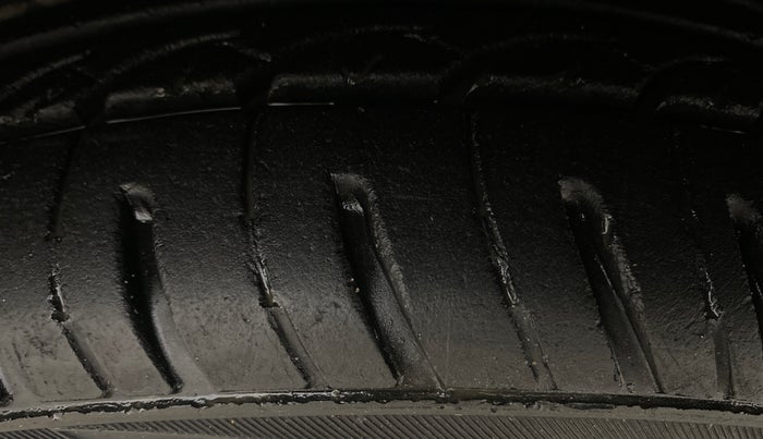 2019 Hyundai Grand i10 SPORTZ AT 1.2 KAPPA VTVT, Petrol, Automatic, 78,198 km, Left Front Tyre Tread