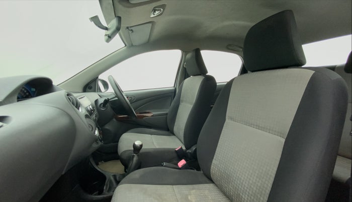 2013 Toyota Etios G, Petrol, Manual, 75,626 km, Right Side Front Door Cabin