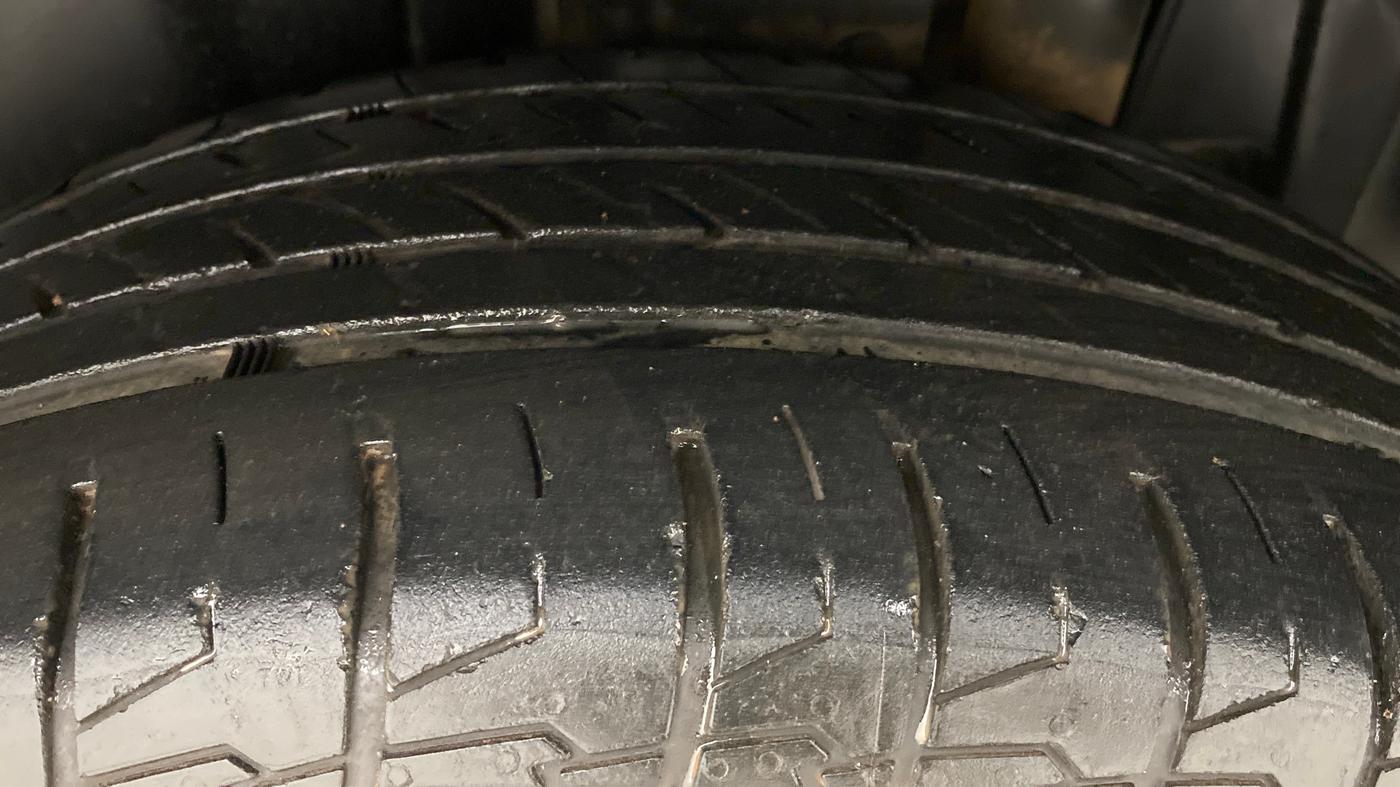 2020 Maruti S Cross ALPHA AT1.5, Petrol, Automatic, 25,099 km, Left Rear Tyre Tread