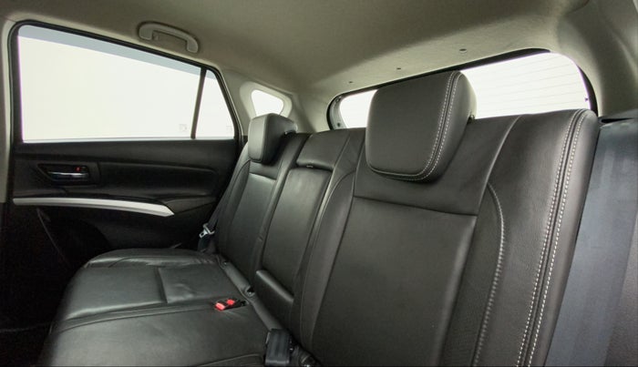 2020 Maruti S Cross ALPHA AT1.5, Petrol, Automatic, 25,099 km, Right Side Rear Door Cabin