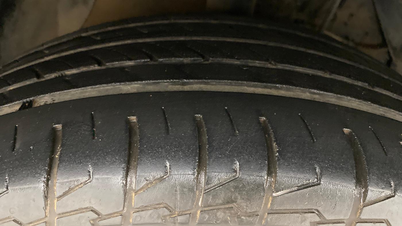 2020 Maruti S Cross ALPHA AT1.5, Petrol, Automatic, 25,099 km, Right Front Tyre Tread