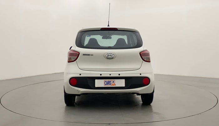 2018 Hyundai Grand i10 MAGNA 1.2 VTVT, Petrol, Manual, 5,505 km, Back/Rear