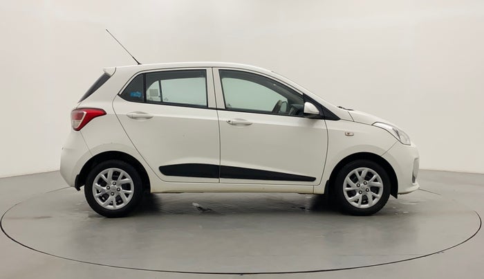 2018 Hyundai Grand i10 MAGNA 1.2 VTVT, Petrol, Manual, 5,505 km, Right Side View