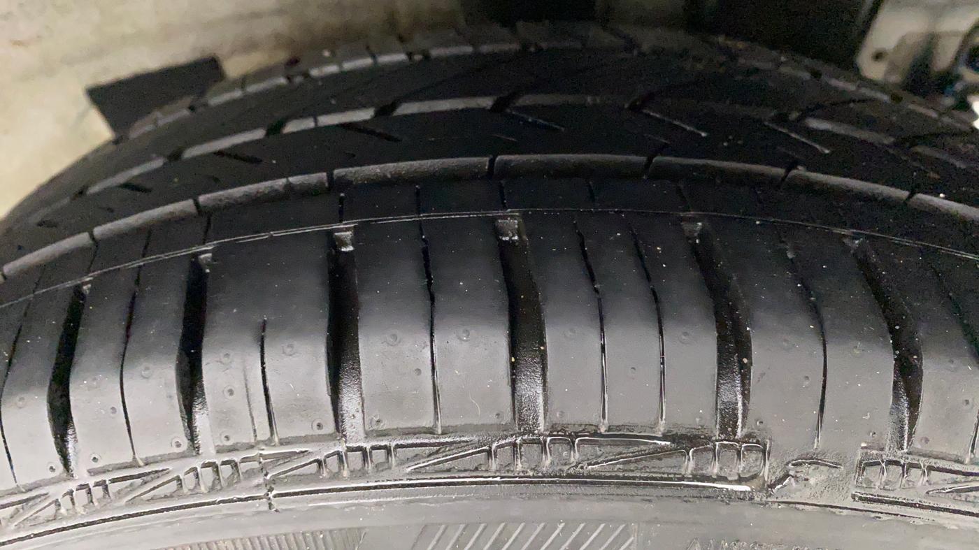 2018 Hyundai Grand i10 MAGNA 1.2 VTVT, Petrol, Manual, 5,505 km, Left Rear Tyre Tread