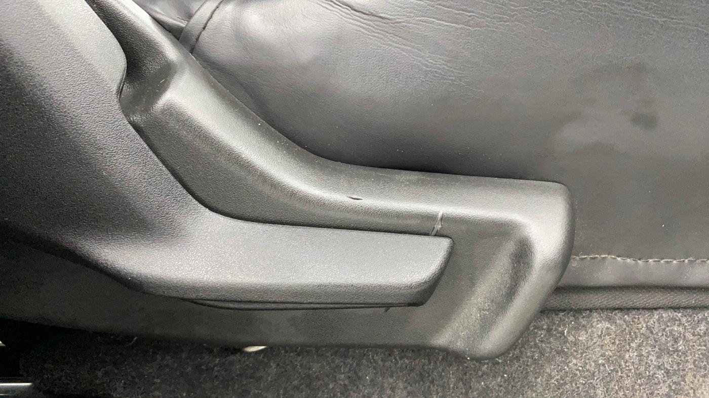 2022 Maruti IGNIS SIGMA 1.2, Petrol, Manual, 38,326 km, Driver Side Adjustment Panel
