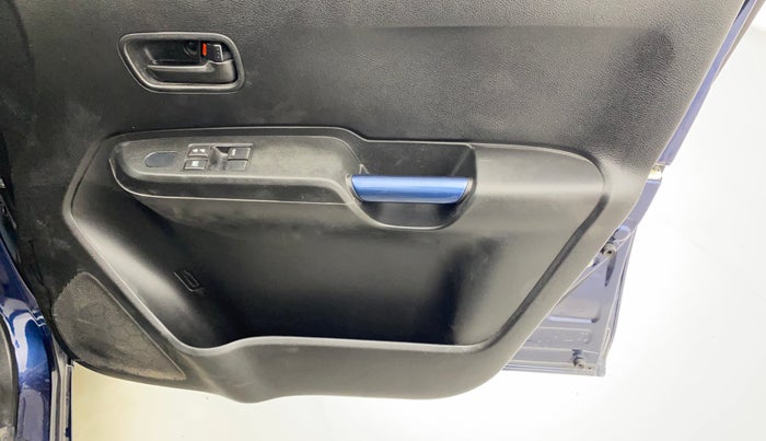 2022 Maruti IGNIS SIGMA 1.2, Petrol, Manual, 38,326 km, Driver Side Door Panels Control