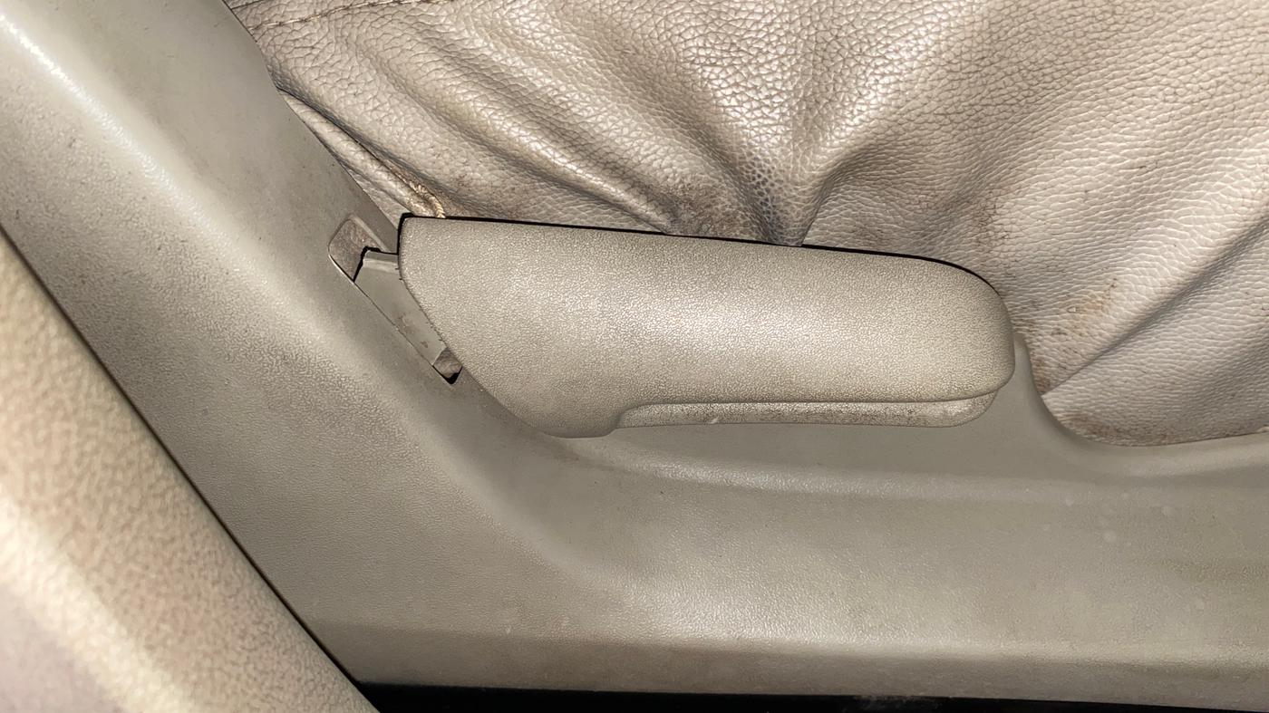 2014 Maruti Celerio VXI AMT, Petrol, Automatic, 28,165 km, Driver Side Adjustment Panel