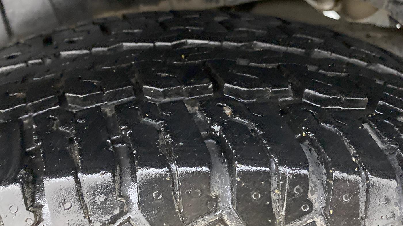 2016 Mahindra TUV300 T8, Diesel, Manual, 59,209 km, Left Rear Tyre Tread